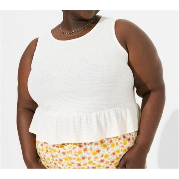 Torrid 3x Or 22/24 Texture Knit High Neck Ruffle Crop Top Off White Boho Cottage - Picture 2 of 6
